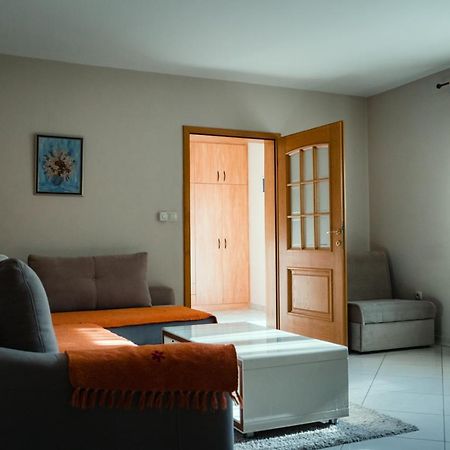 Holiday Home Rozic - Villa With Private Seasonal Heated Pool Мостар Экстерьер фото