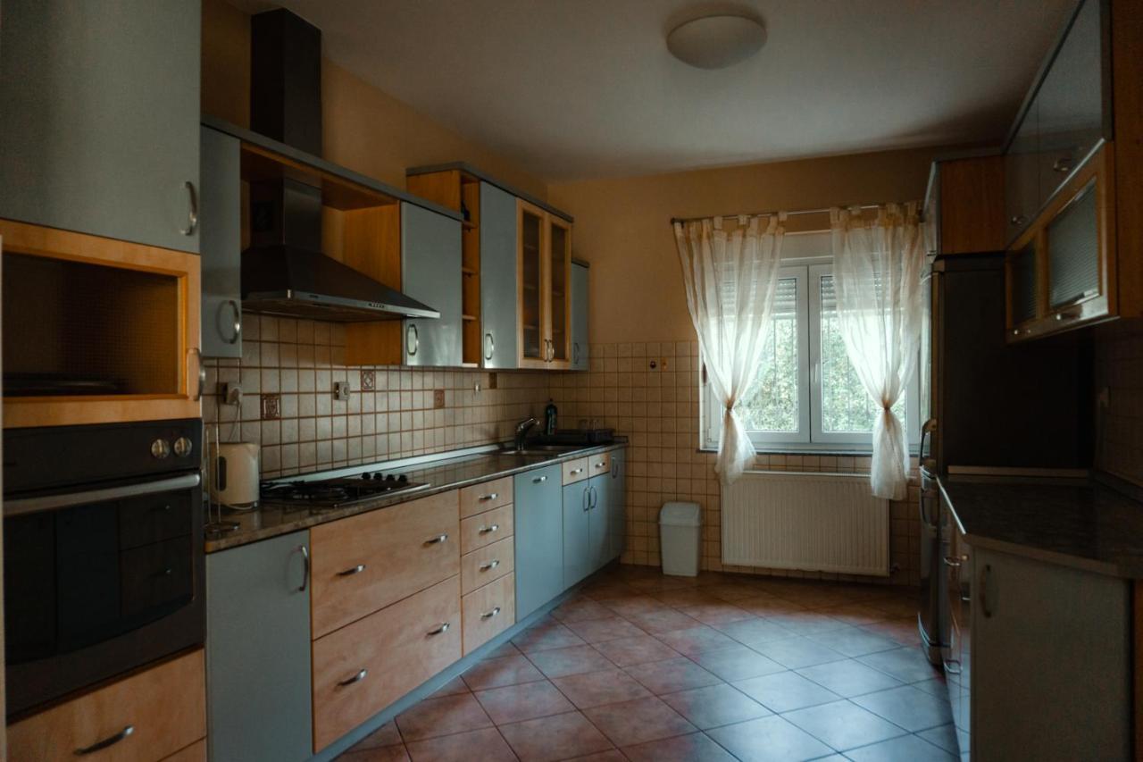 Holiday Home Rozic - Villa With Private Seasonal Heated Pool Мостар Экстерьер фото