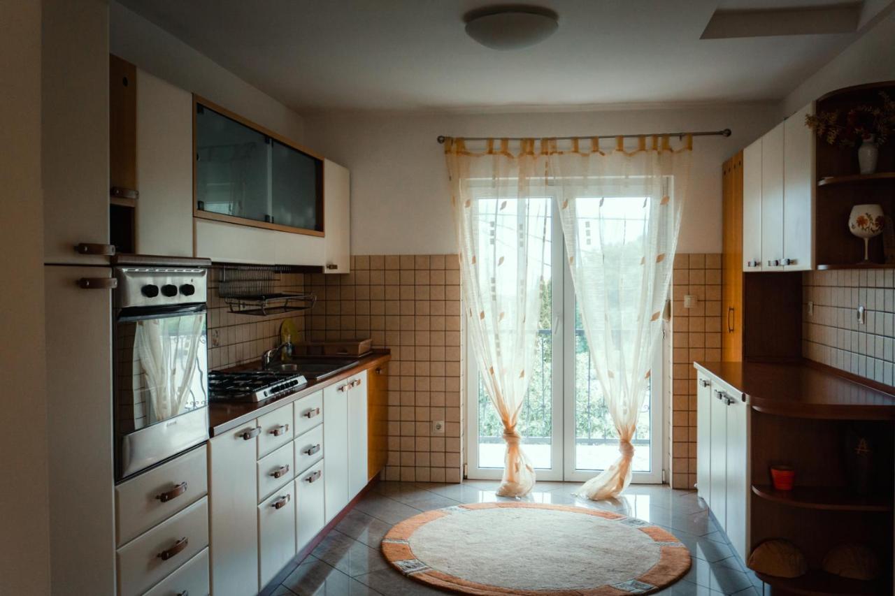 Holiday Home Rozic - Villa With Private Seasonal Heated Pool Мостар Экстерьер фото
